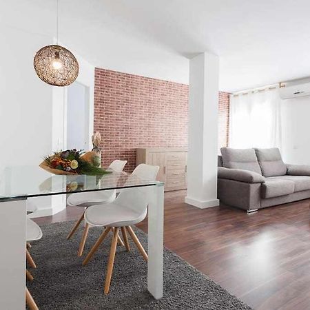 Apartamento Para 4 Con Terraza En El Centro Girona Luaran gambar