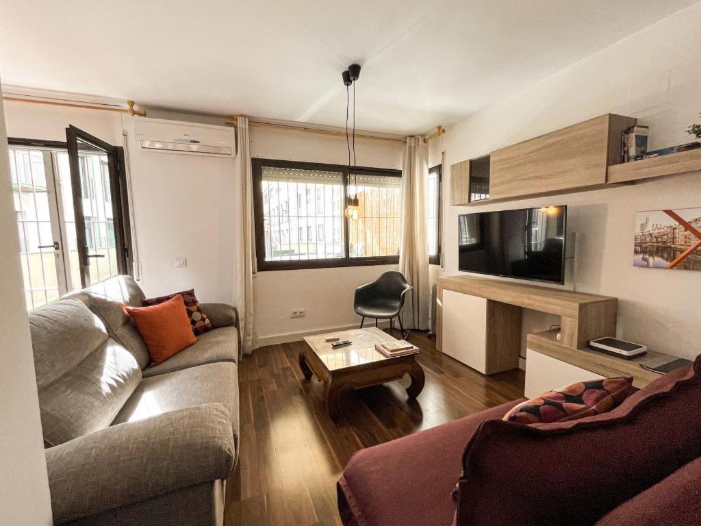 Apartamento Para 4 Con Terraza En El Centro Girona Luaran gambar